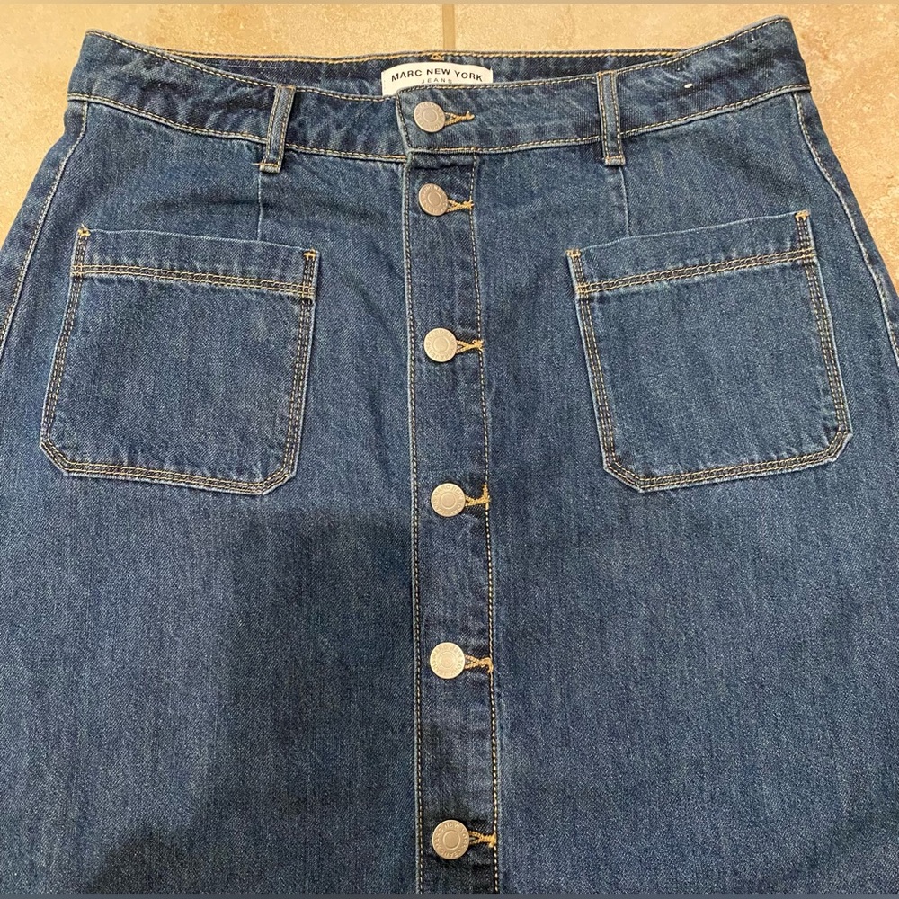 Marc New York Jeans Blue Denim Button Front Midi Skirt Like New - Size 6 - Picture 8 of 12